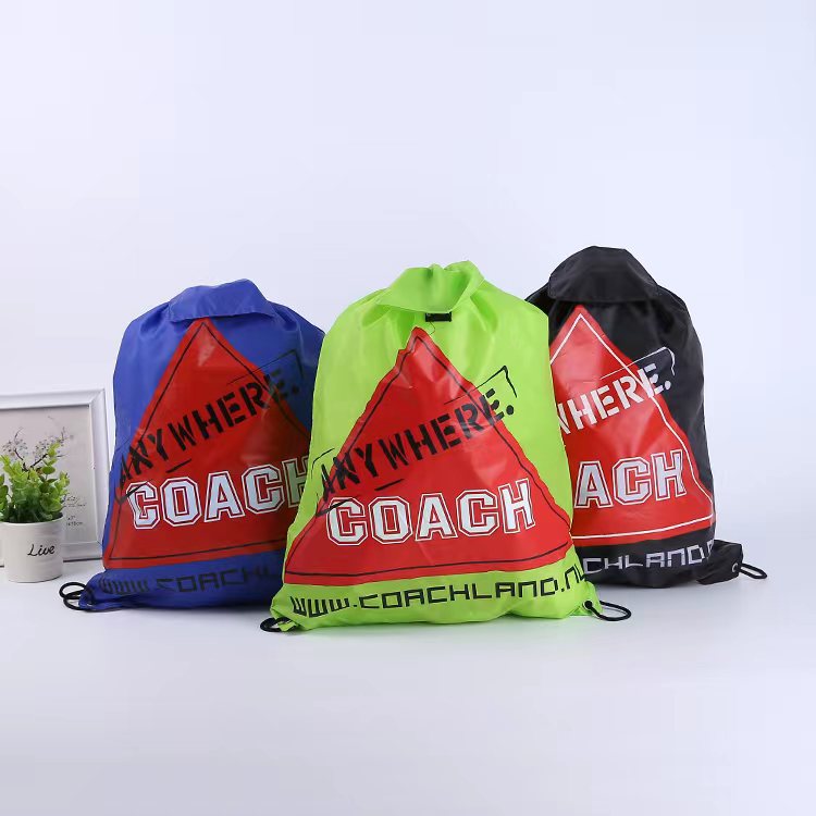 กระเป๋า Drawstring: เหมาะสำหรับเด็กและโรงเรียน